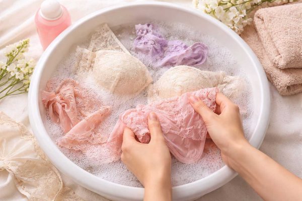 Nước giặt đồ lót là gì